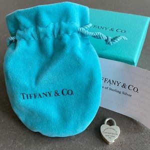 DONT MISS “Return to Tiffany” Padlock Heart Charm